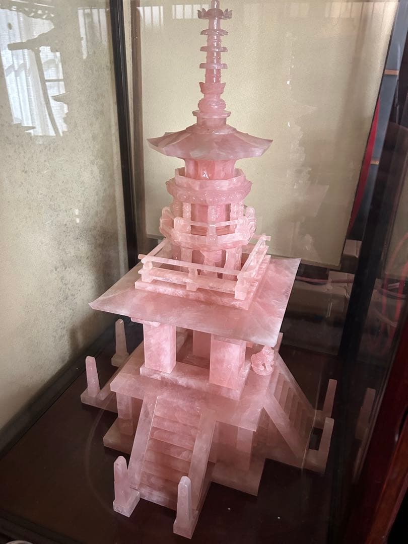 ローズクォーツ　多宝塔　天然石　希少品 ローズクォーツ 愛と癒しをもたらす優しいピンクの天然石