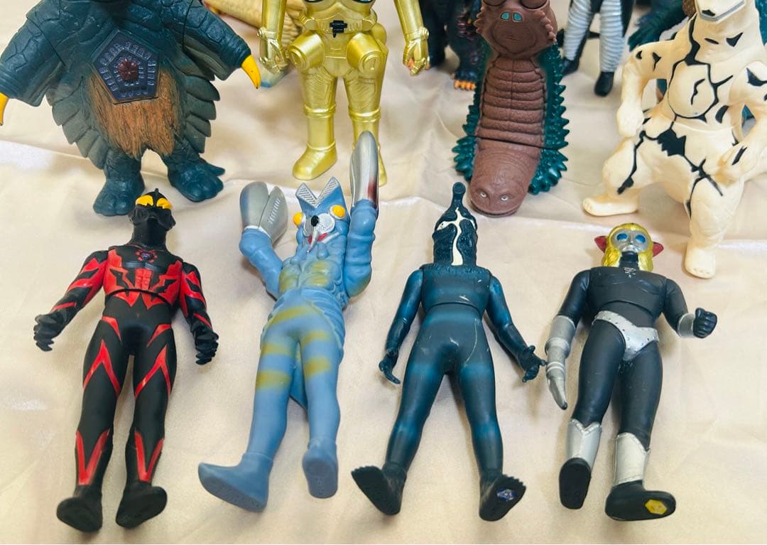 ウルトラマンシリーズ 怪獣フィギュア 18体セット まとめ売り - メルカリ