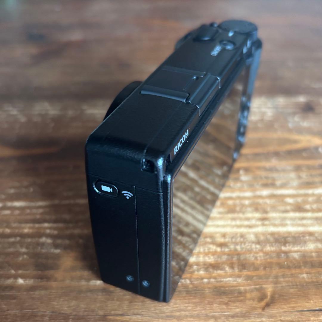 RICOH GR III シャッター214回 - メルカリ
