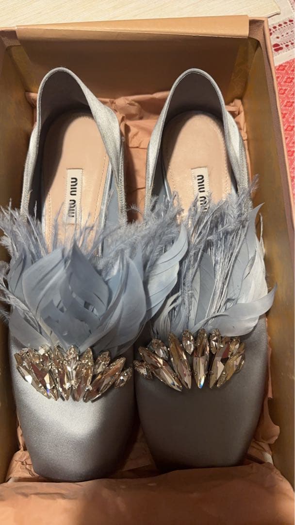 miumiu 羽根付きシューズ ☆新作☆MIU MIU☆レース付きフュメレザーシューズ (MiuMiu/ローファー