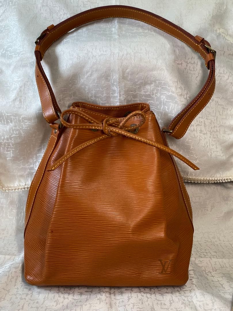 LOUIS VUITTON ルイヴィトン プチノエ エピ ブラウン 巾着バッグ