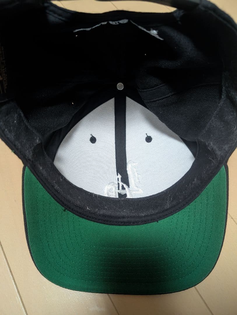 黒のスナップバックキャップ LOCALS ONLY locals only キャップ 黒