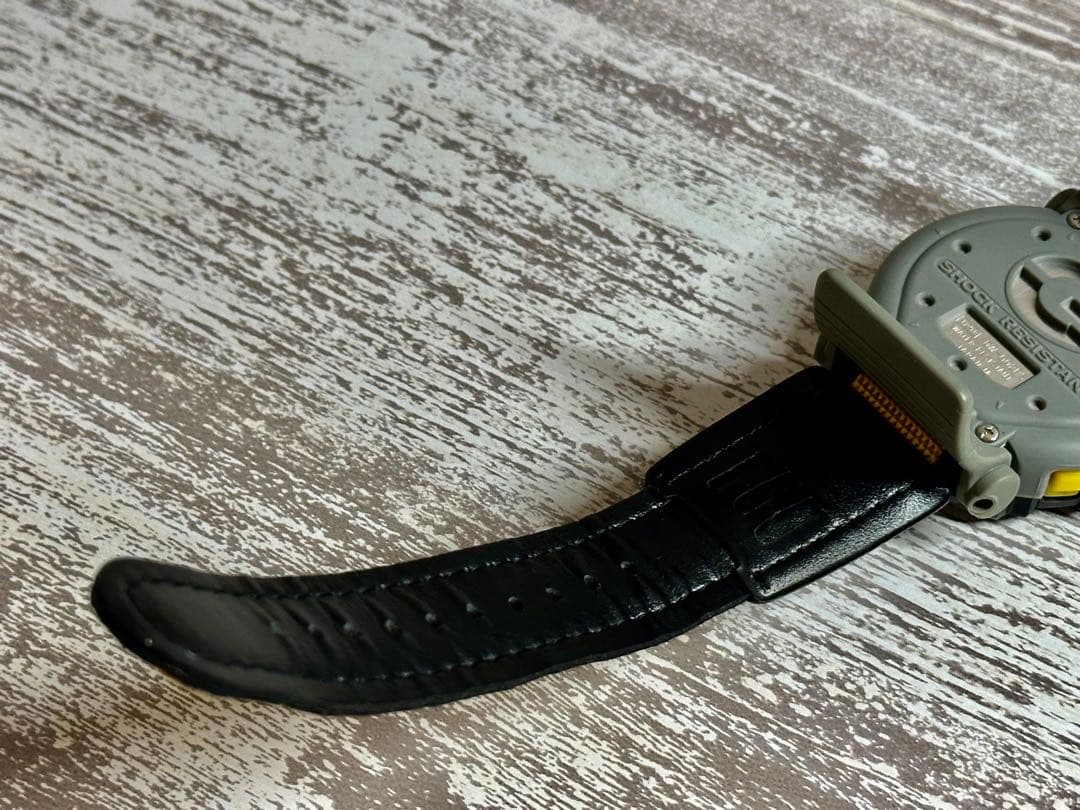 CASIO G-SHOCK DW-002 ピンナップガール イエロー美品 - メルカリ