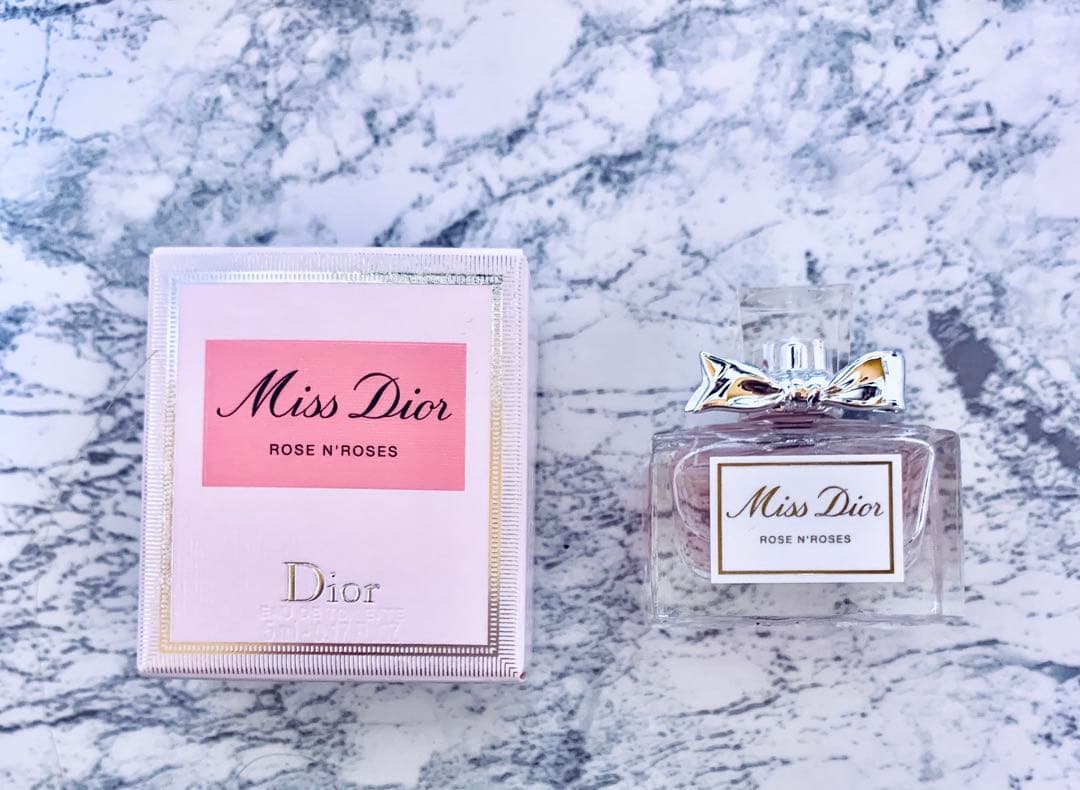 ChristianDior ディオール ピンクポーチ＆香水・ミニメイクセット