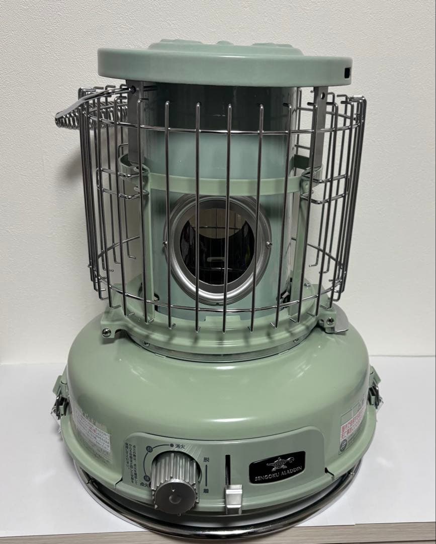 【専用出品】センゴクアラジンポータブル ガスストーブ SAG-BF02 センゴクアラジン ポータブルガスストーブ SAG-BF02 - セシール(cecile)