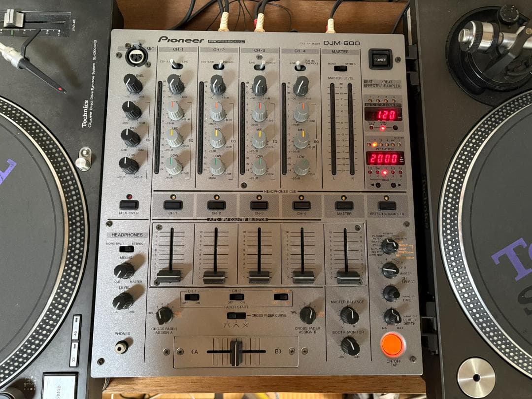 Pioneer DJM-600 / KORG DS-DAC-10R - メルカリ