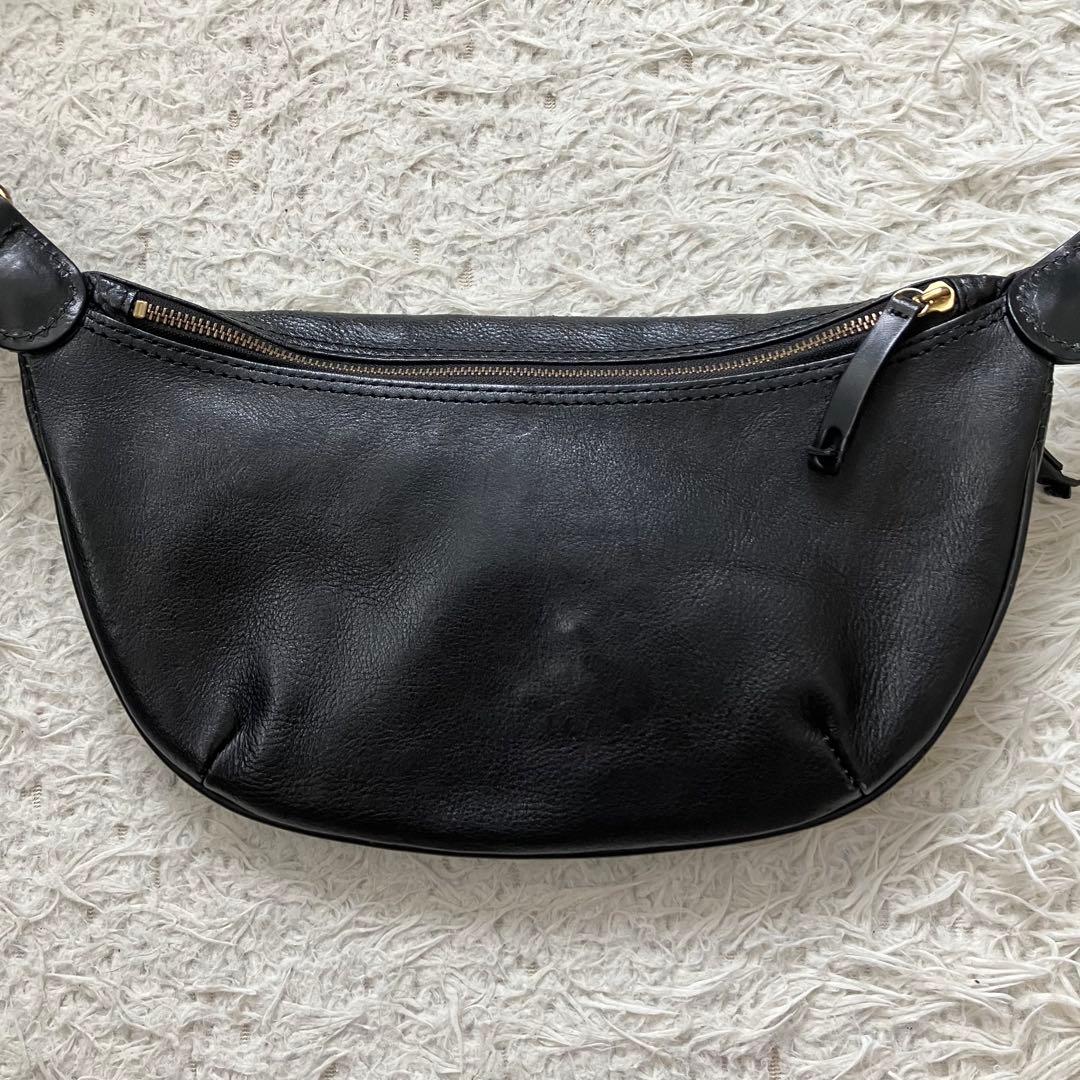 《美品高品質早い者勝ち》クオドロquadroリアルレザー本革ショルダーバッグ