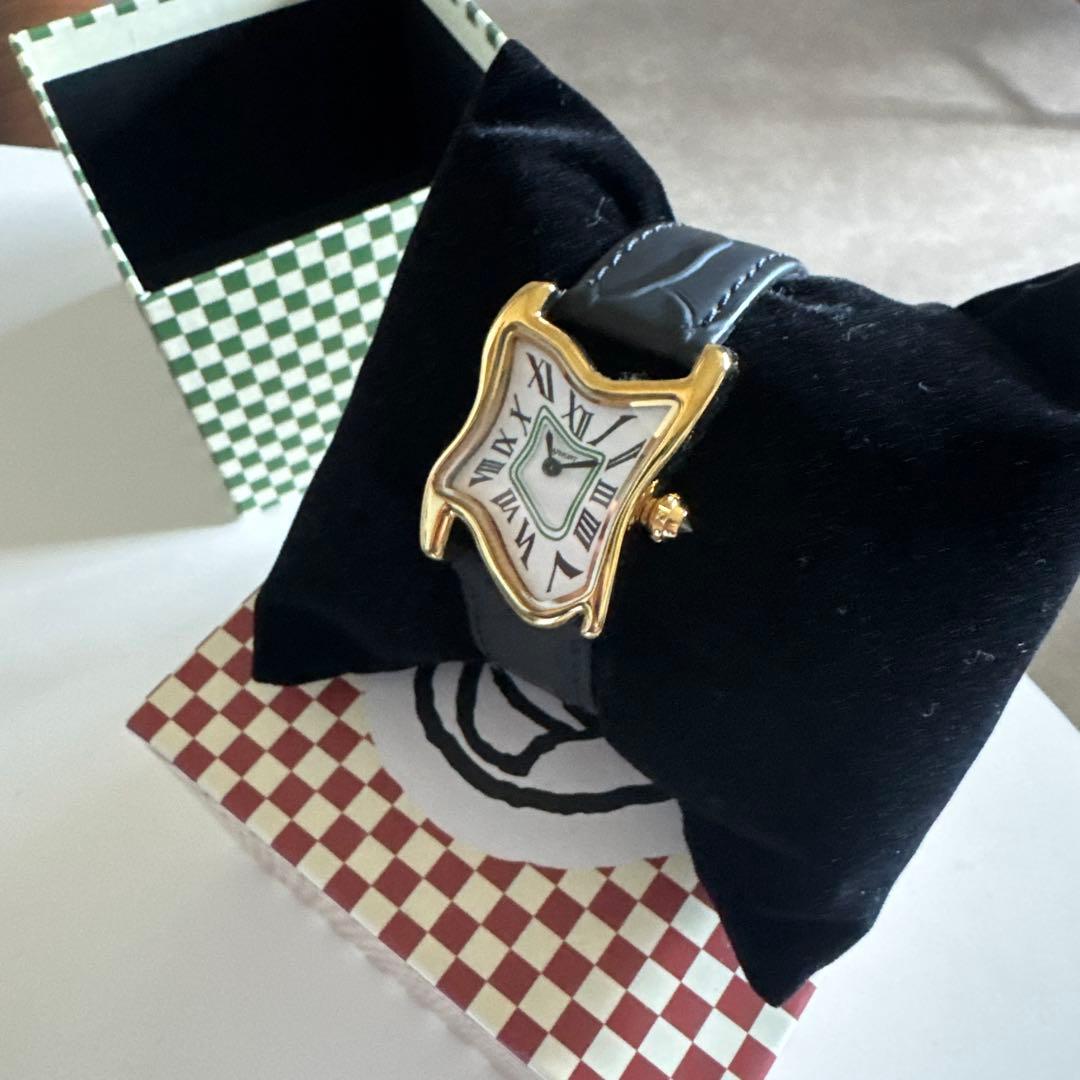 LAPHONT SQUARE MELTING WATCH SMALL GOLD - メルカリ