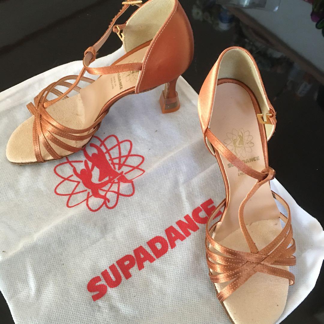 イギリス製の正式なラテンダンスシューズ イギリス製 社交ダンスシューズ DSIスタンダードシューズ 5210 Paris