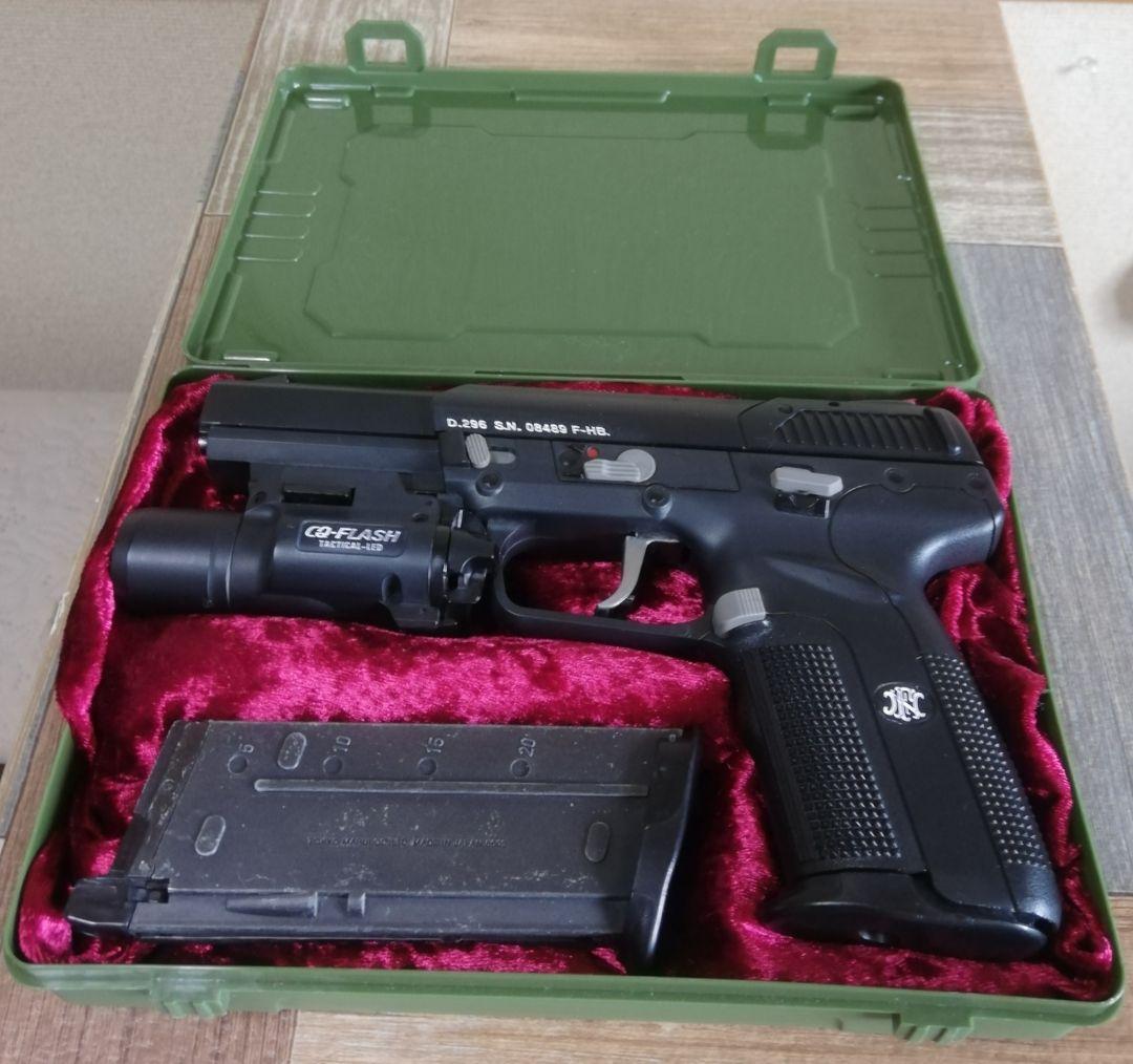 ⭐東京マルイ FN5-7 ファイブセブン&ライトセット ガスブロ⭐ケース付