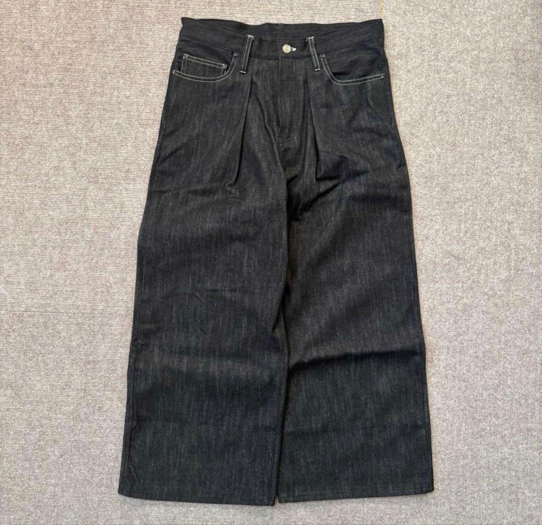 Classic Rigid Tuck pants - メルカリ
