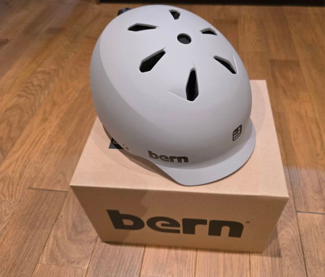 bern WATTS ヘルメット JAPAN FIT XL bern バーン WATTS ワッツ ジャパンフィット ヘルメット スノーボード