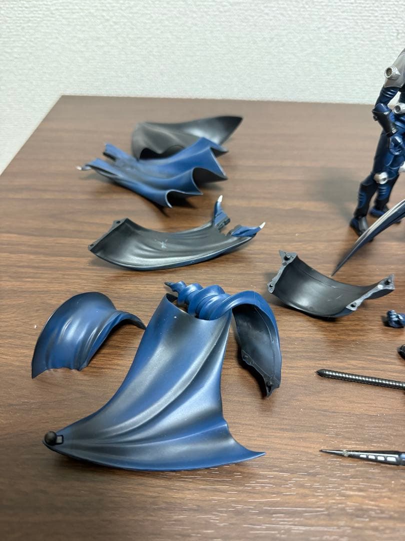 S.H.Figuarts 仮面ライダー王蛇&ナイト 2種セット