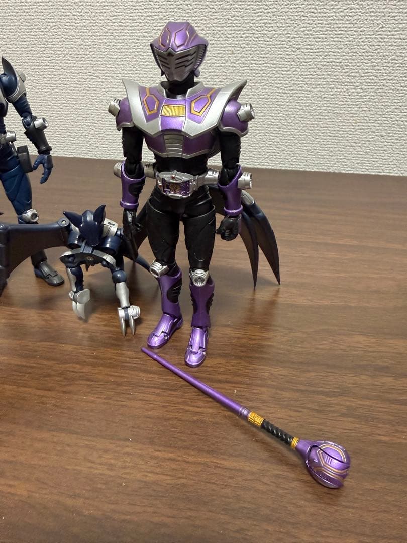 S.H.Figuarts 仮面ライダー王蛇&ナイト 2種セット