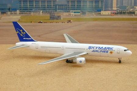 1/400 スカイマーク B767－300ER JA767C メイド