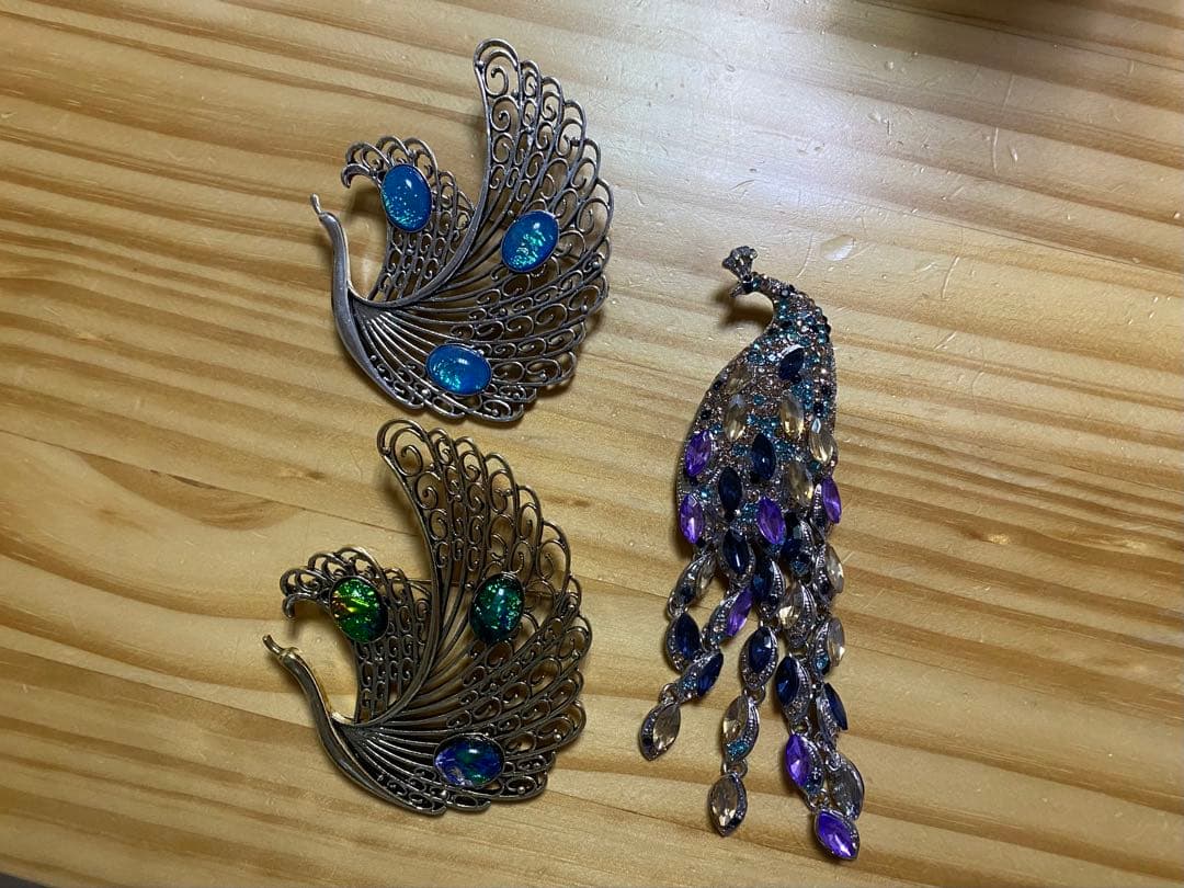 ブローチ まとめ売り - メルカリ