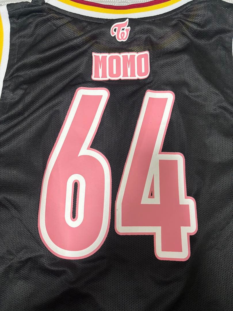 TWICE ready to be モモ MOMO MISAMOユニフォーム - メルカリ