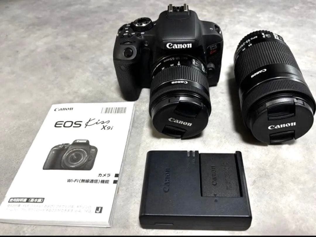 CANON EOS KISS X9iのダブルズームキット EOS Kiss キヤノン デジタル一眼 CANON X9i ダブルズームキット 中古