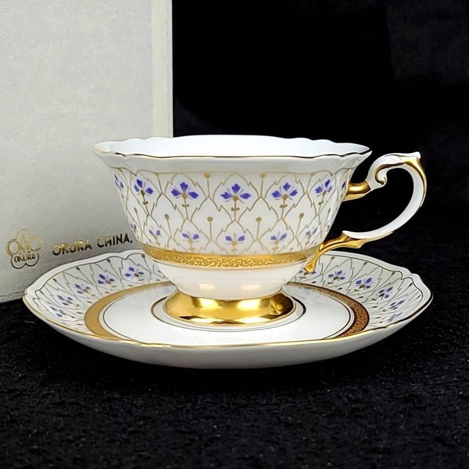 美品・大倉陶園 スイートメモリー カップ&ソーサー The Okura 4 - メルカリ