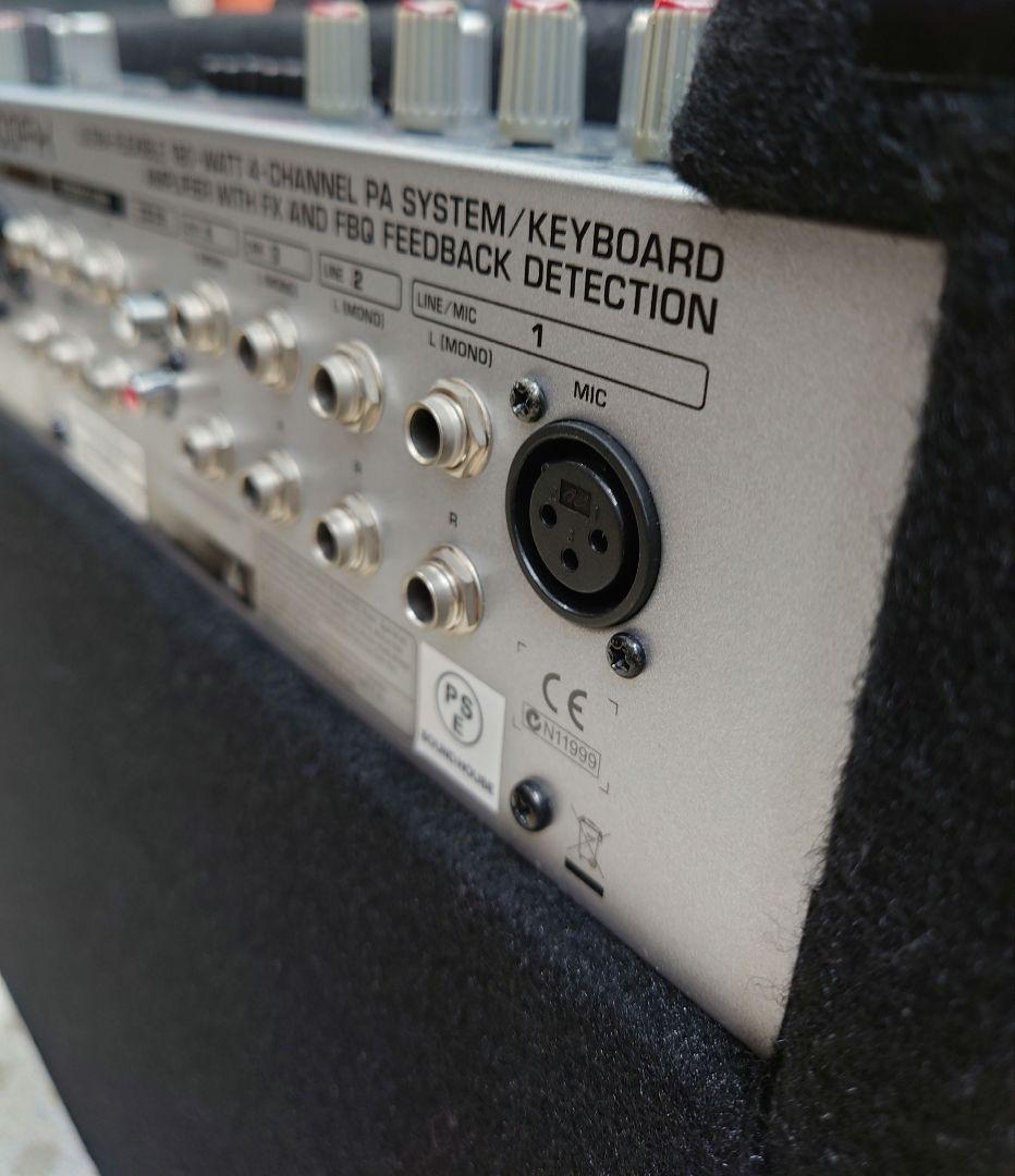 ☆BEHRINGER ULTRATONE K1800FXキーボードアンプ