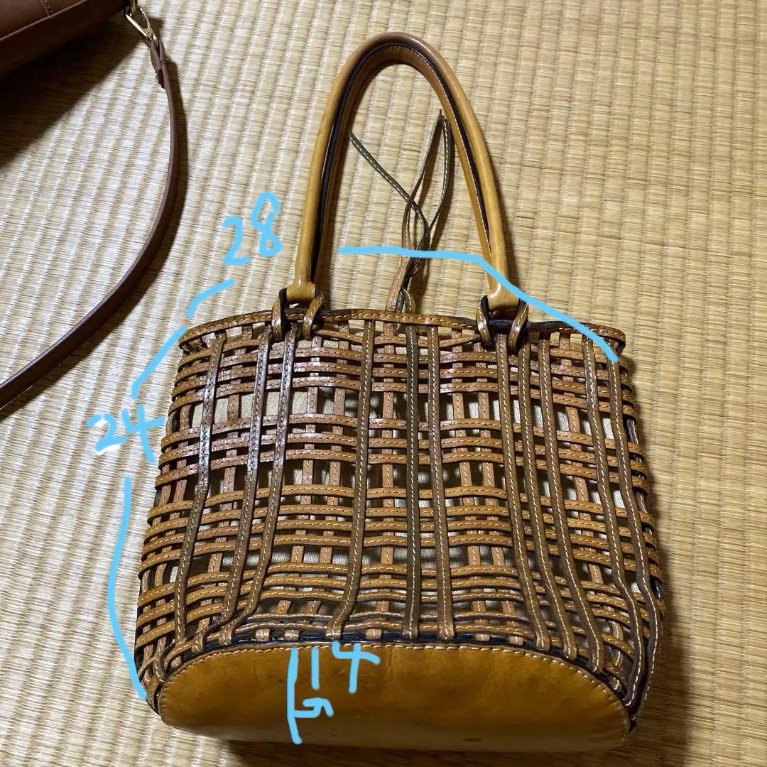 編み込みレザー ハンドバッグ 小型 ブラウン系 - メルカリ