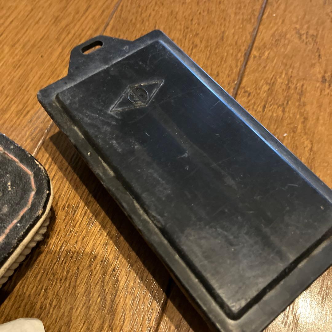 昭和レトロ 古道具 黒板消し 2個 チョーク付き アンティーク - メルカリ