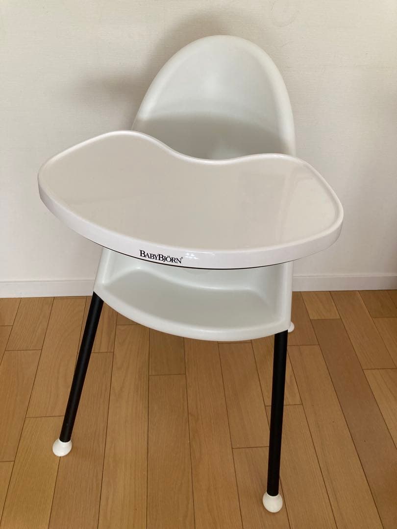 BABYBJORN ベビービョルン　ハイチェア　廃盤　スタイ　おまけ付き ハイチェア ベビービョルン(ベビーチェア)のレンタル-点検清掃済・安心