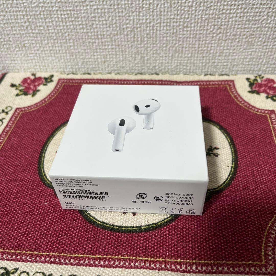 AirPods 4 アクティブノイズ キャンセリング搭載 ケース付き - メルカリ