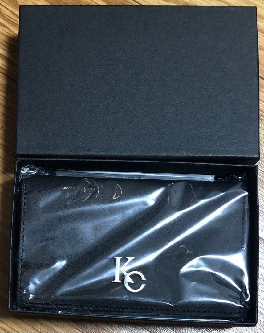 希少 未使用 遊戯王 20th イベント 記念 本革 KC名刺ケース 限定 新品未使用 遊戯王 20周年展限定 本革 海馬コーポレーション 名刺