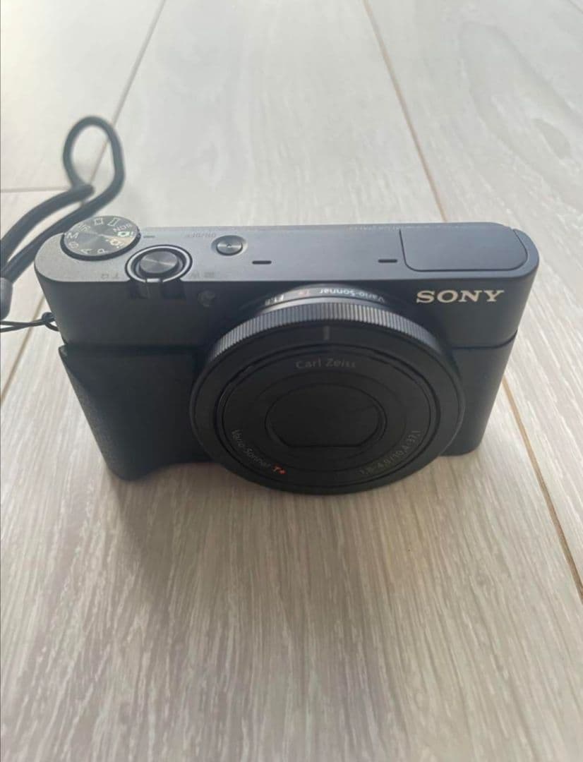 【美品】SONY Cyber−Shot DSC-RX100 初代 Amazon.com : Sony Cyber-Shot DSC-RX100 V 20.1 MP Digital Still