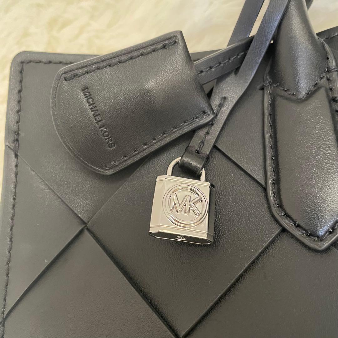 新品未使用 マイケルコース2wayショルダーバッグ レザー ブラック 小泉今日子