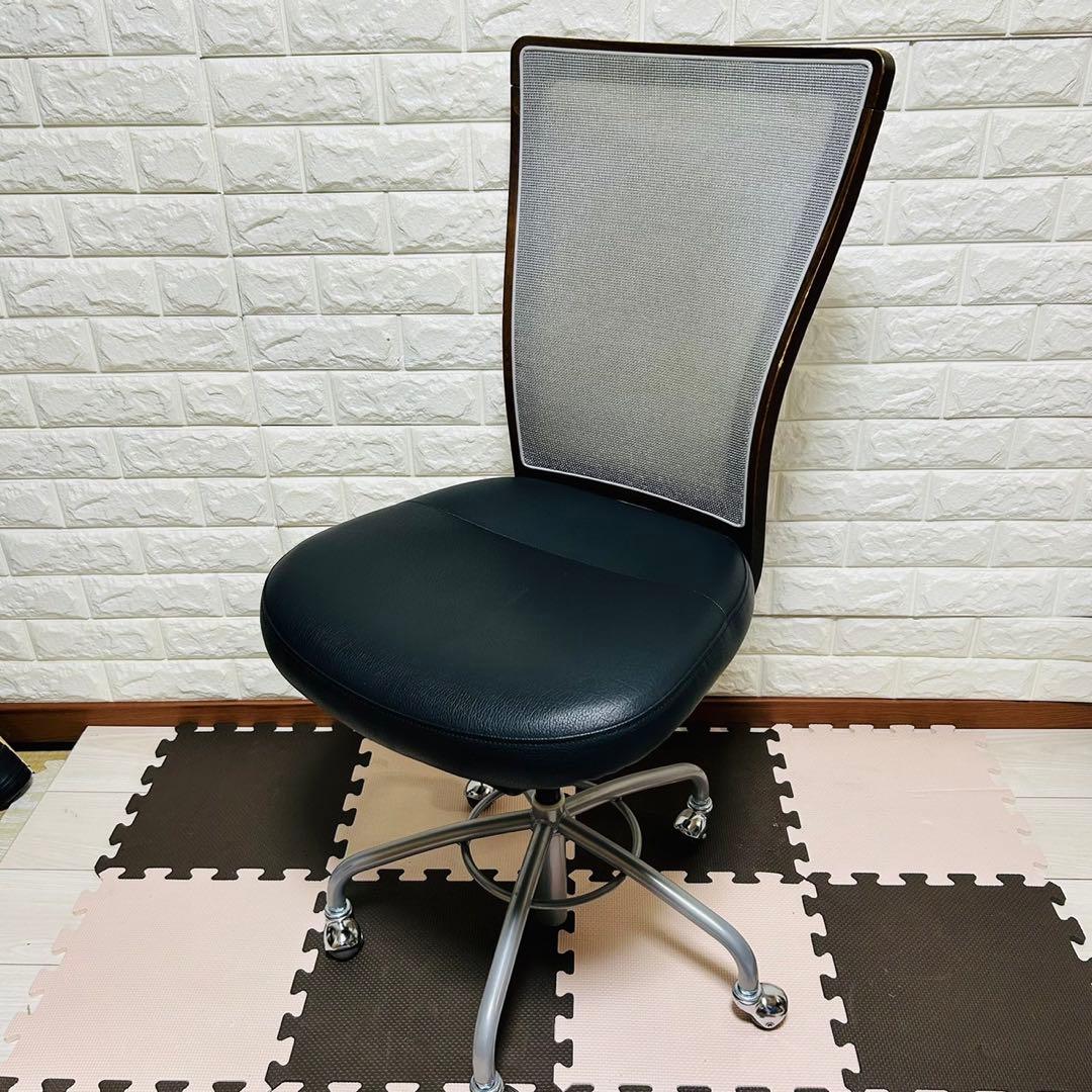 KARIMOKUカリモク　デスクチェア/オフィスチェア 昇降調節可能 椅子 カリモク家具（KARIMOKU FURNITURE） 特典付◇本革張デスクチェア