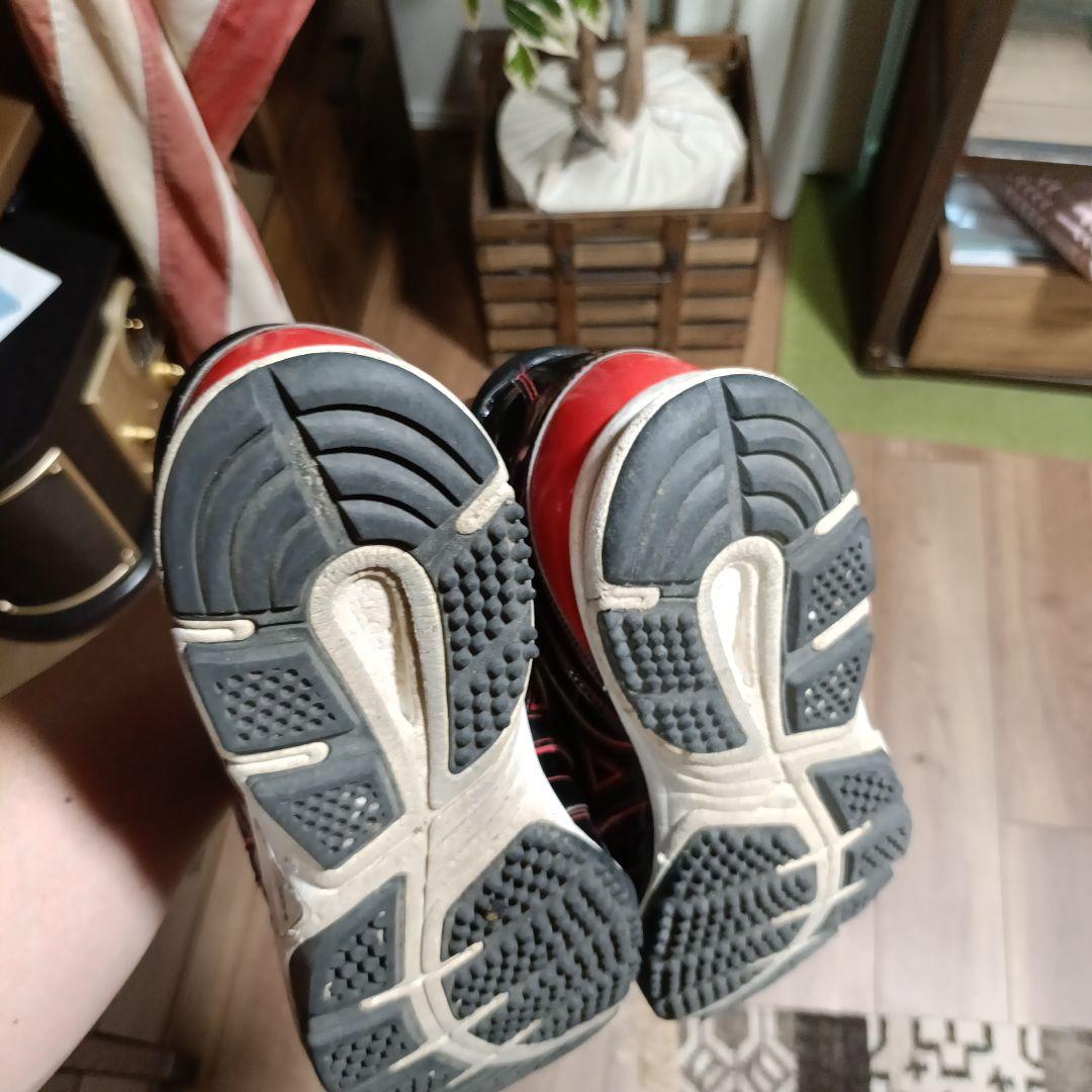 28cmミズノプロ 野球アップシューズ 黒/赤 トレーニングシューズ