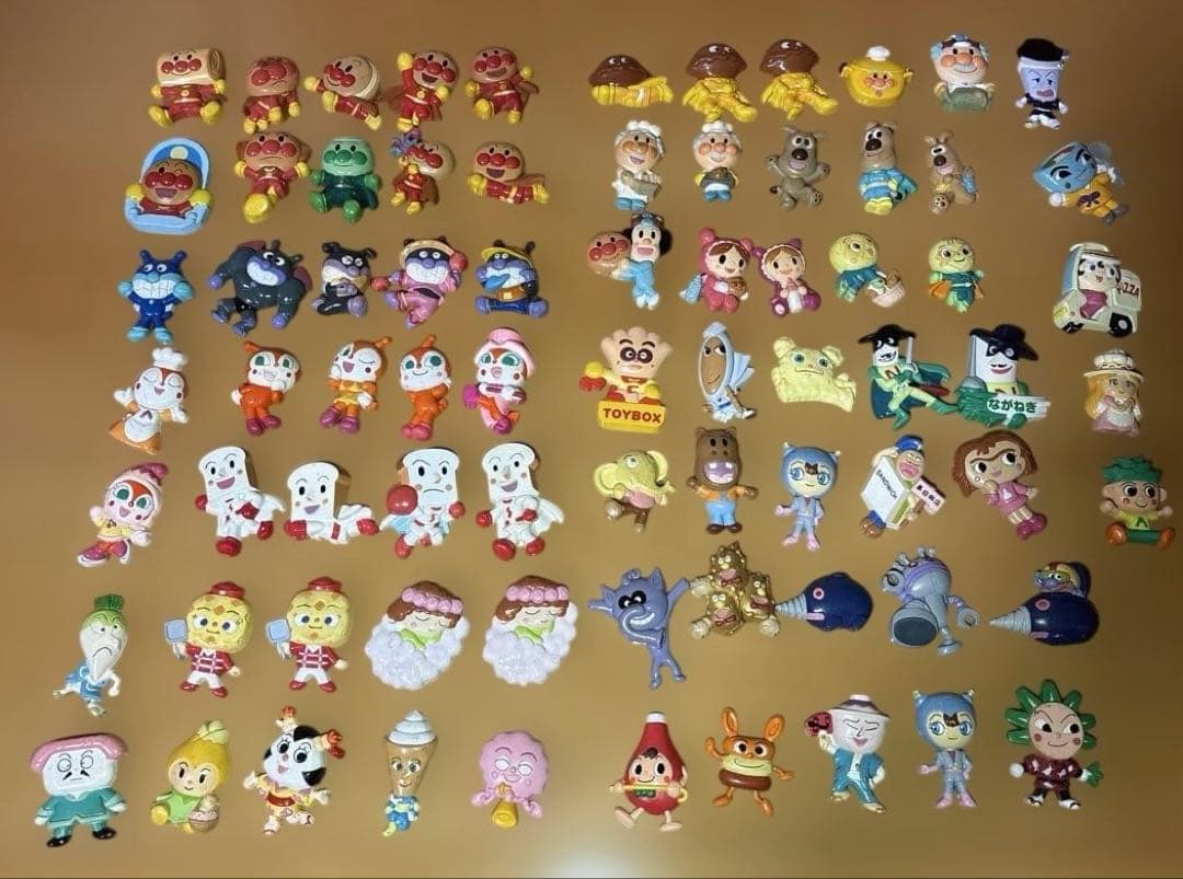 【週末限定値下げ】アンパンマン くっつくんです　75個マグネット　まとめ売り アンパンマン くっつくんです まとめ売り マグネット - メルカリ