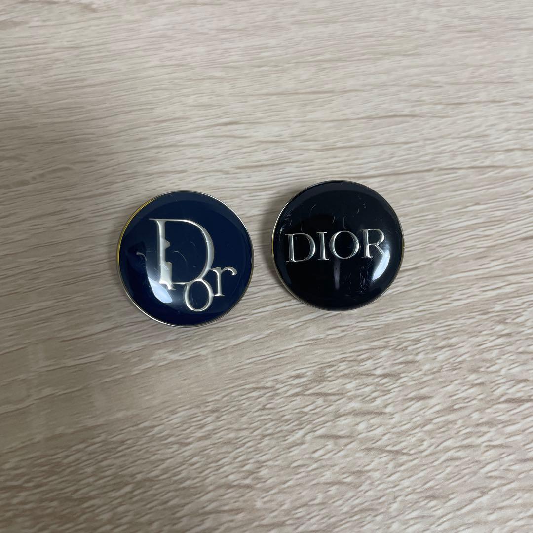 DIOR/ノベルティピンバッジ/ブローチ - メルカリ
