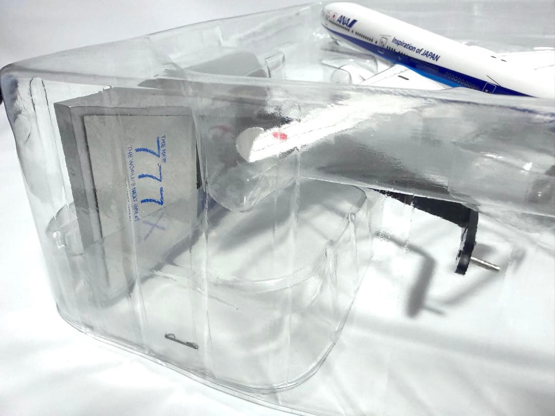 全日空商事 1/200 B777-9 ANA 地上姿勢 NH20160 - メルカリ