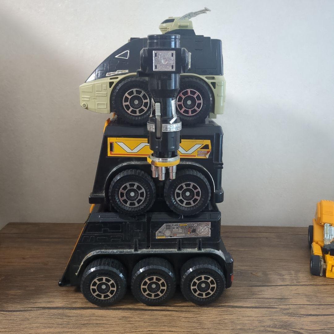 DXビクトレーラー 激走戦隊カーレンジャー DX VRVロボ - メルカリ