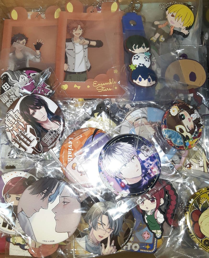 アニメグッズ 大量 まとめ売り 500点 ② - メルカリ