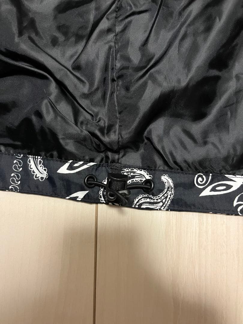 新品未使用！shaka wear ペイズリー柄 ナイロンジャケット