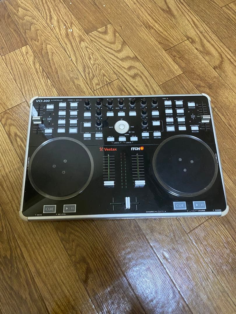 Vestax VCI-300 DJコントローラー　VFX-1 83％オフ！約2万円引き！】Vestax/DJエフェクト・コントローラー/VFX-1