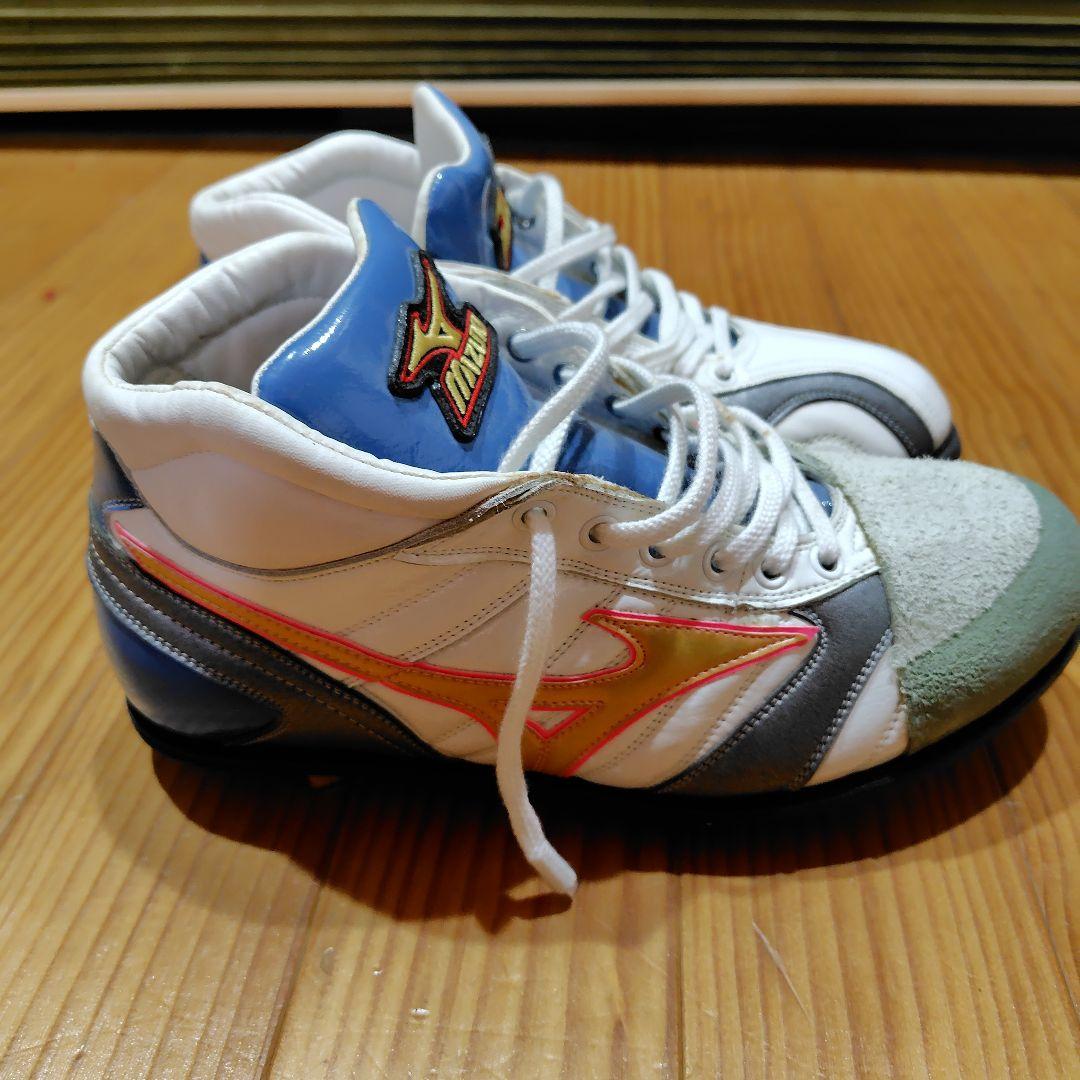 野球スパイク　Mizuno ミドルカットスパイクシューズ　25.5cm