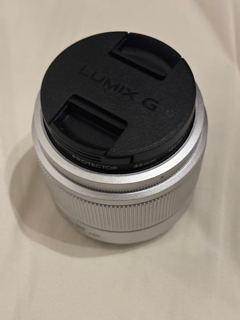 美品　Panasonic LUMIX G 25mm F1.7単焦点H-H025 Panasonic LUMIX G 25mm f/1.7 Aspherical Lens for Micro Four Thirds