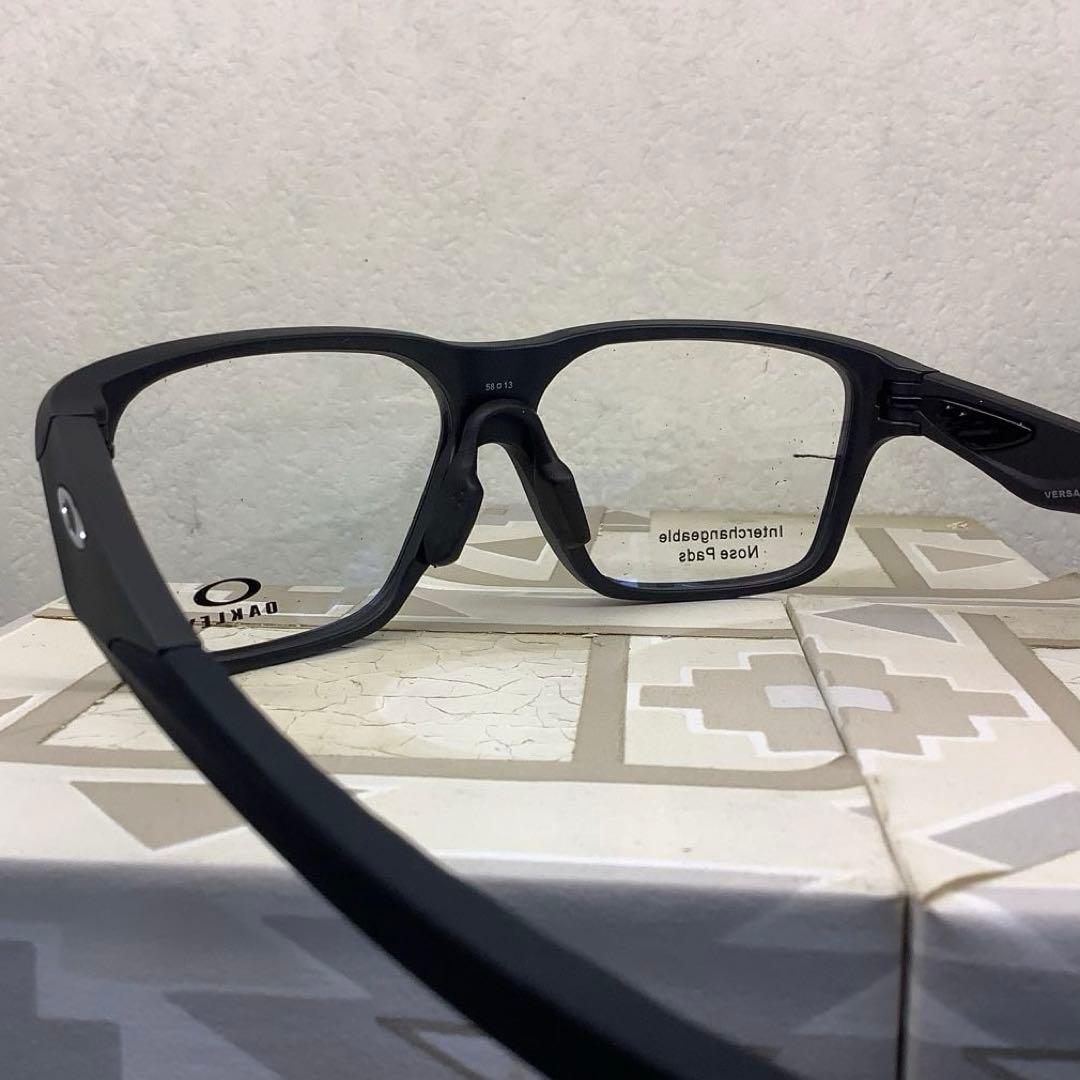 12色から選べる】オークリーVERSAFUSE×RARTS偏光レンズ 艶消黒 - メルカリ