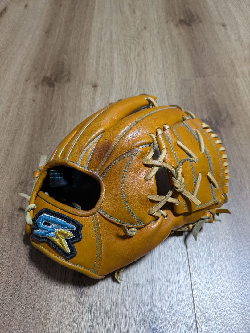 十*郎様 GS(ゴリラスポーツ) 軟式用グラブ GS 軟式仕様少年用 子ゴリラ型 ゴリラブラック | 野球専門店