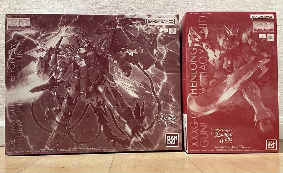 特限〜P還中 MGガンダムエピオン&シェンロンガンダムセット MG 1/100 ガンダムエピオン EW (シュトゥルム・ウント・ドラング装備