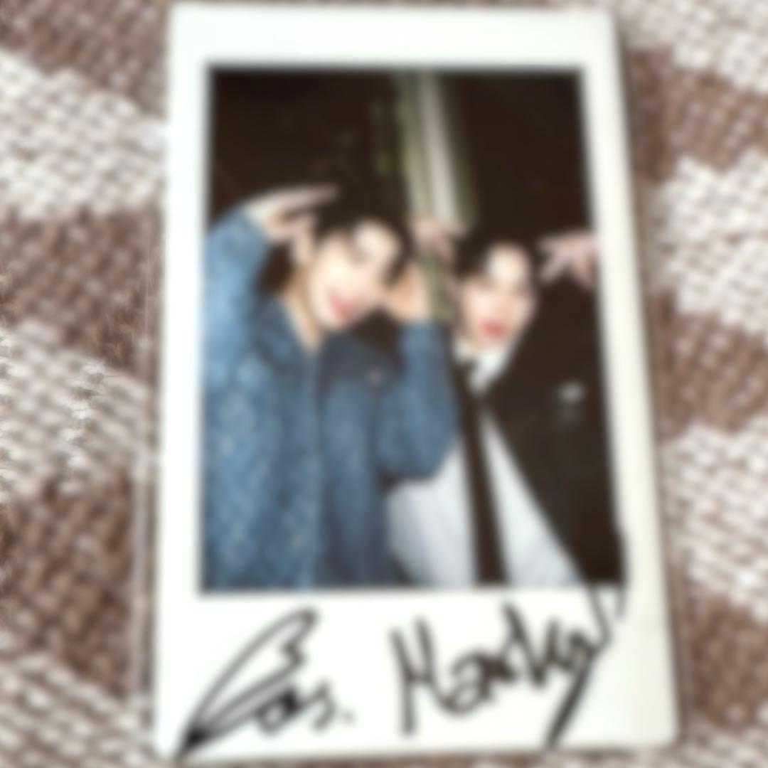 MaxkyBas 直筆 サイン ポラロイド チェキ Fourever You - メルカリ