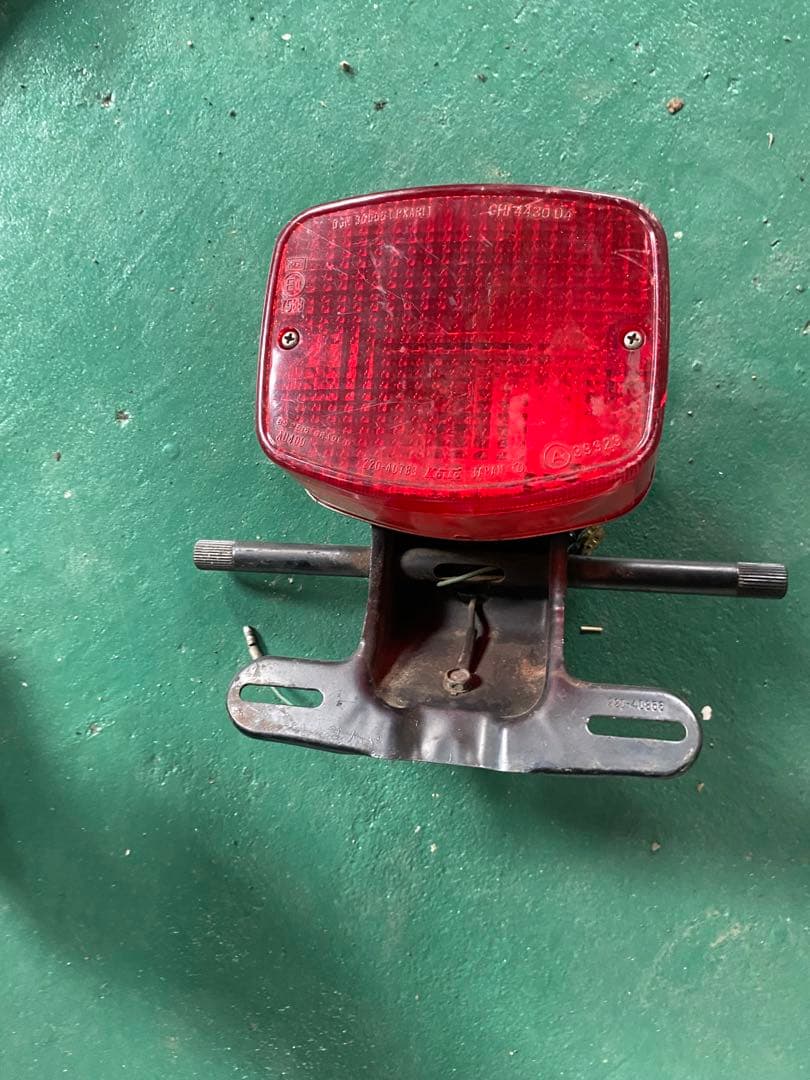 Z400FX Z400J Z550FX テールランプブラケット　ウィンカーステー 楽天市場】KAWASAKI Z400FX/Z400J/Z550FX テールランプブラケット