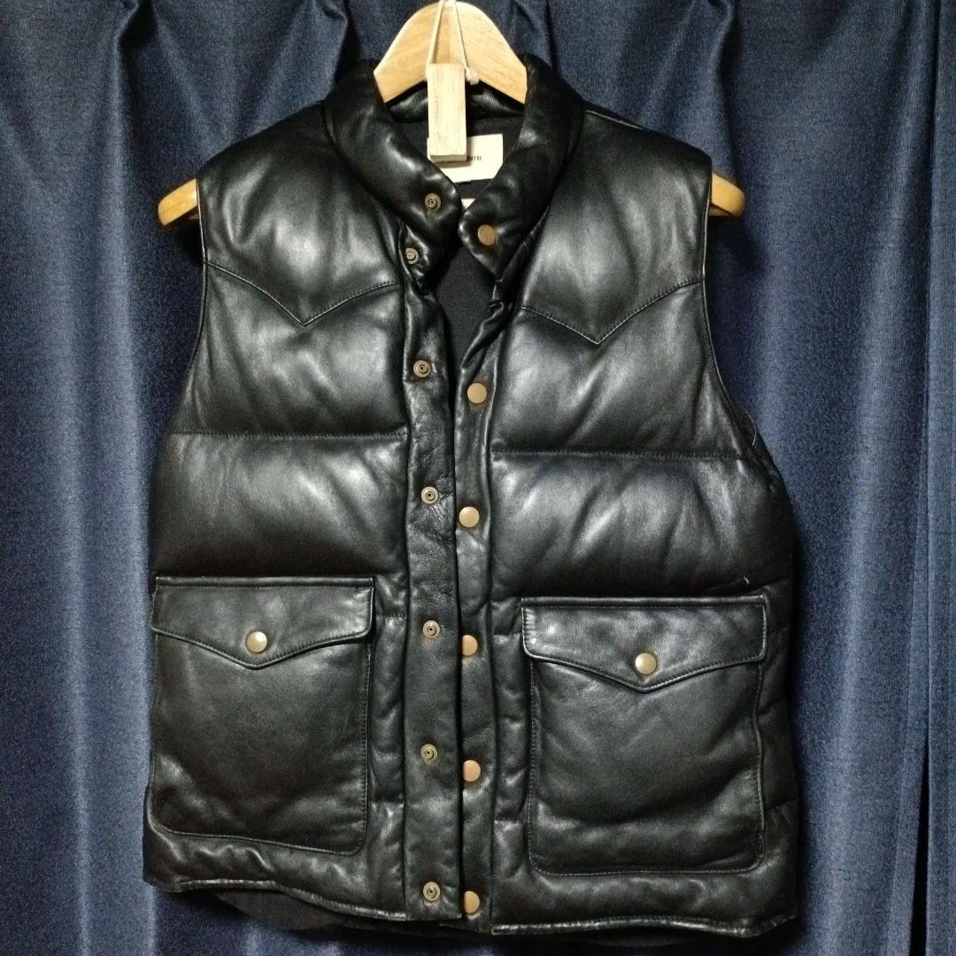 Nisus Hotel 黒 レザーダウンベスト THISIS ダウンベスト ベスト PUレザー 中綿ベスト メンズ レディース