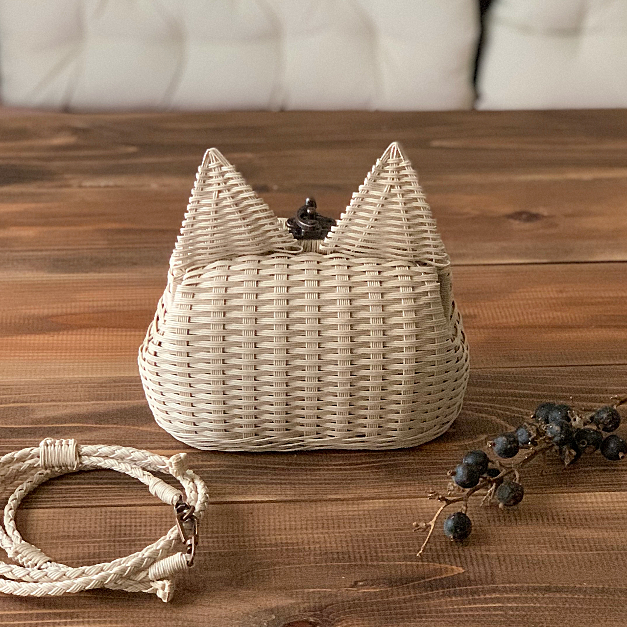 受注制作】かごバッグ - ネコ - 生成 - LOPのがまぐちバスケット