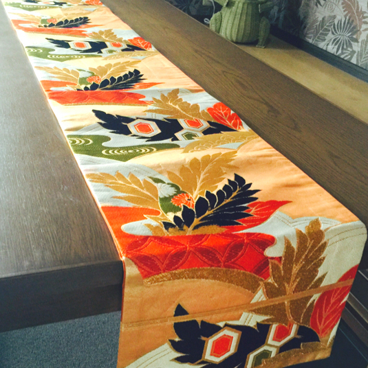 受注製作】テーブルランナー（帯リメイク） - TAMA'sギャラリー